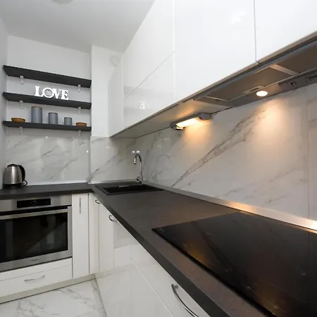 Apartment Eni Split