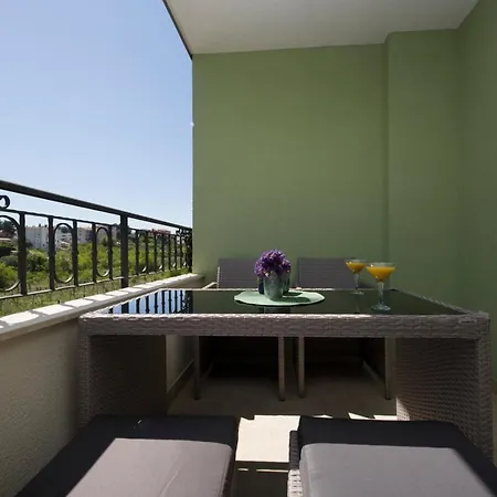 Eni Apartment